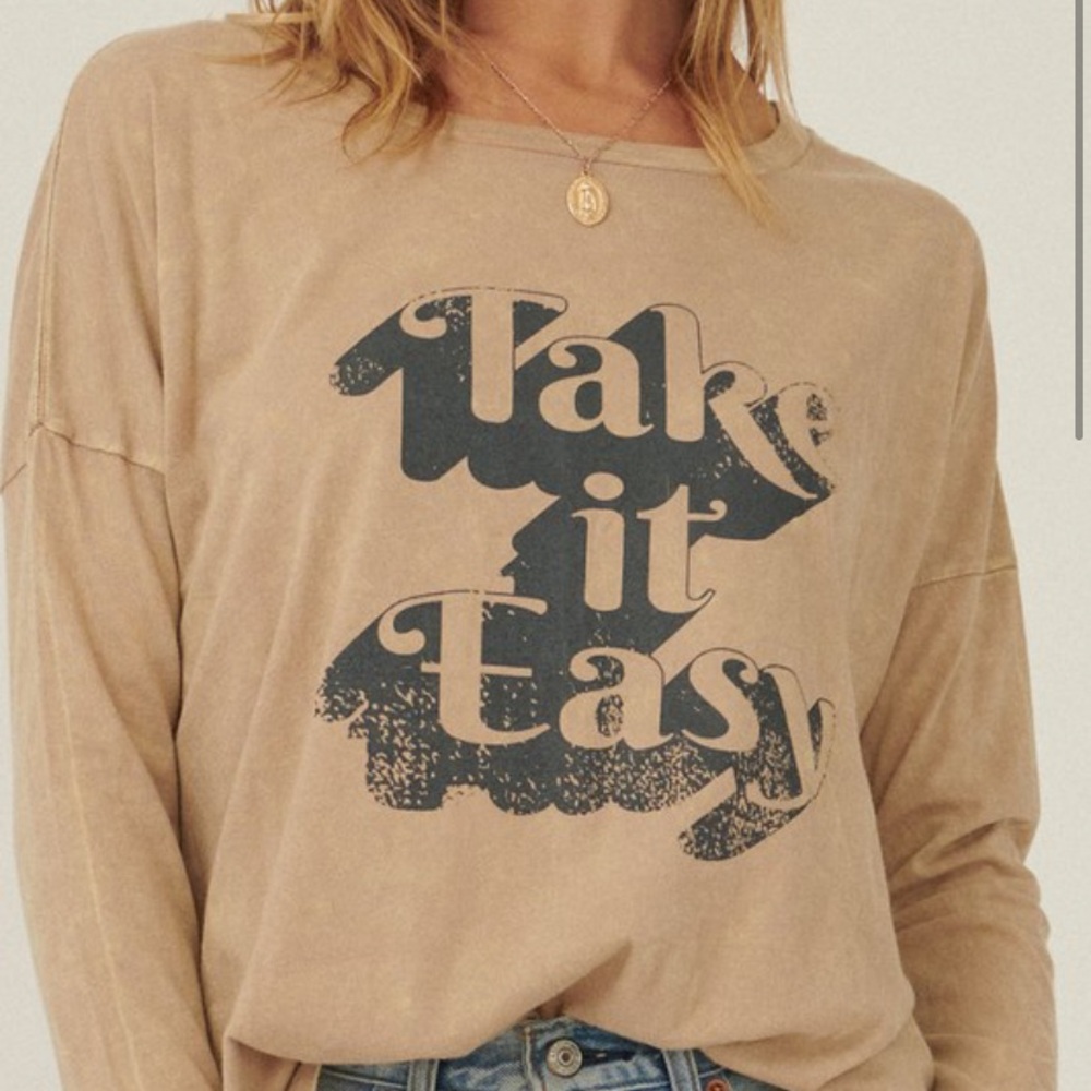 NEW Love Vintage Graphic T-shirt Long sleeve